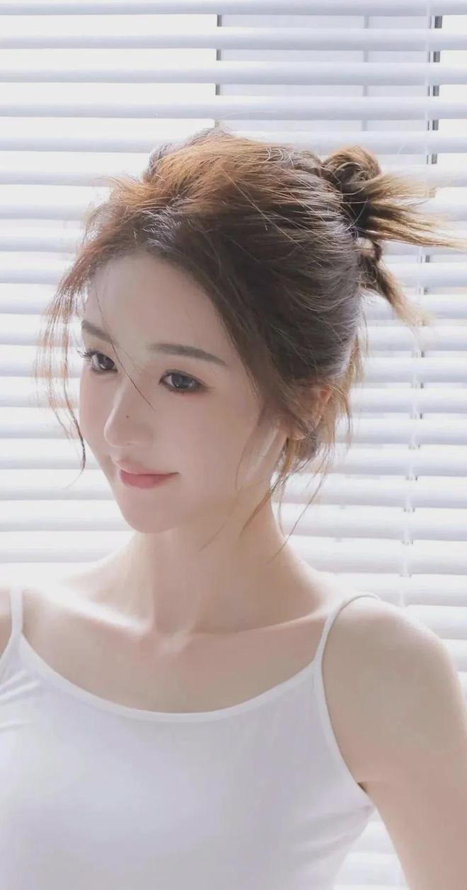 姐 - 姐姐老版VAG真人app姐(图1)